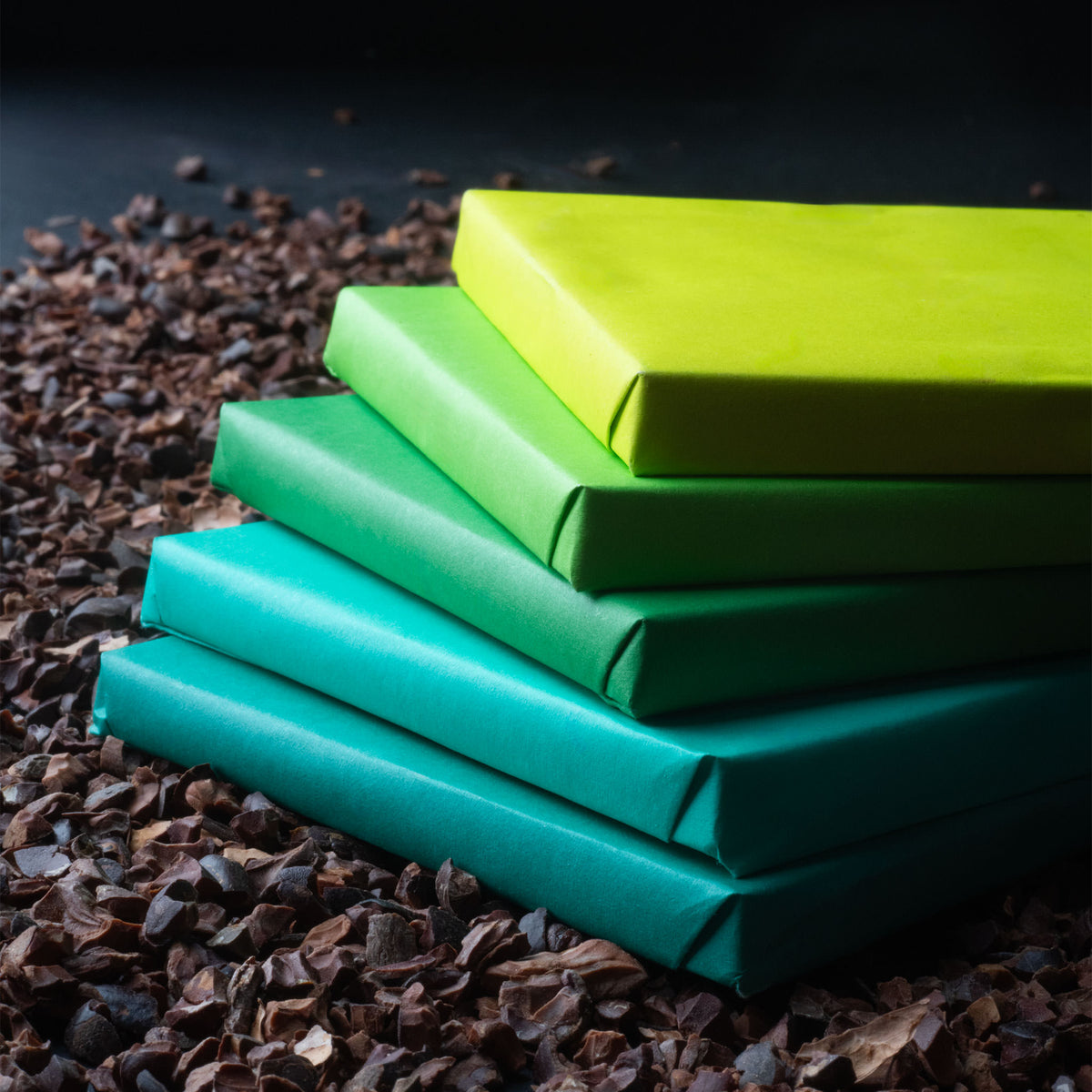 Pyramide Biologique, 5 tablettes de 50 grammes de chocolat noir à 75%